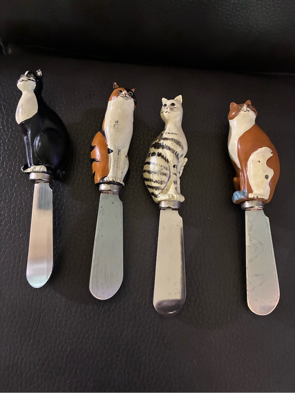 Set of 4 Assorted Boston Warehouse Stainless Steel Cat Designs Cheese Spreaders